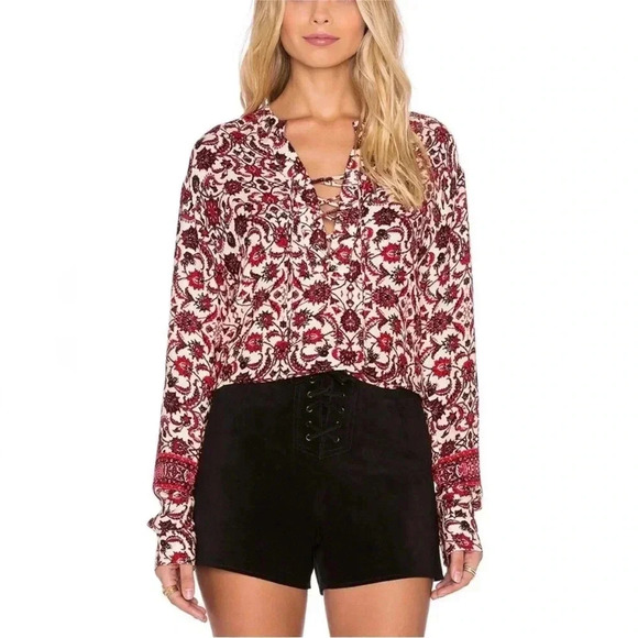 Revolve Gypsy Global Village Floral Lace Up Top Blouse in Red Ivory Sz XS - Picture 1 of 10